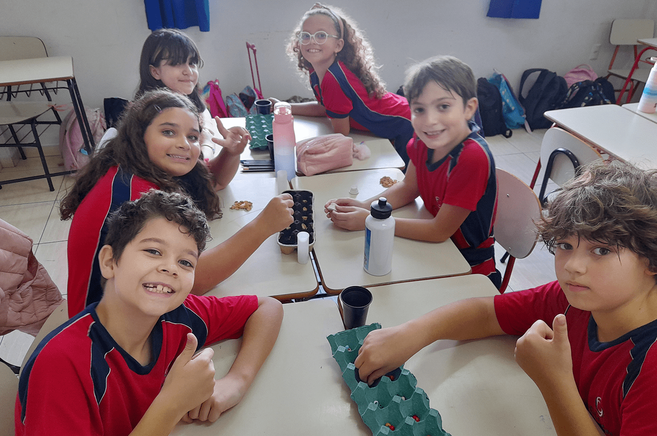 Jogos matemáticos do 4º Ano B - CECAM - Colégio Bilíngue